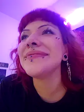 Sarah-Stoner live