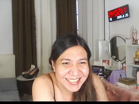 stellahugeX live