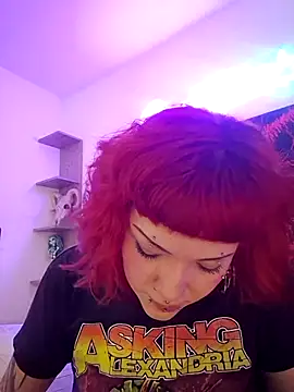 Sarah-Stoner live