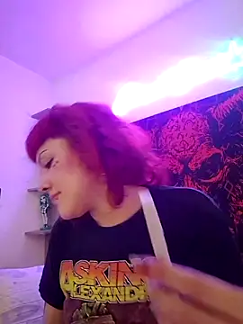 Sarah-Stoner live
