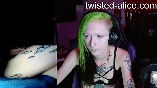 Twisted_Alice live