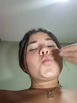 Daika_Rodriguez live