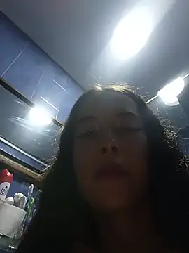 MiaForever1 live