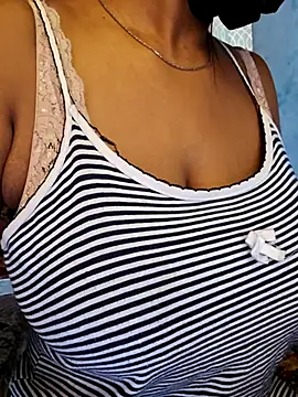 Desi_Maya69 live