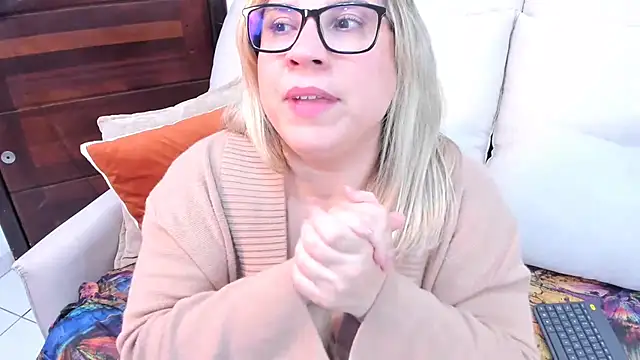 MissMaria live