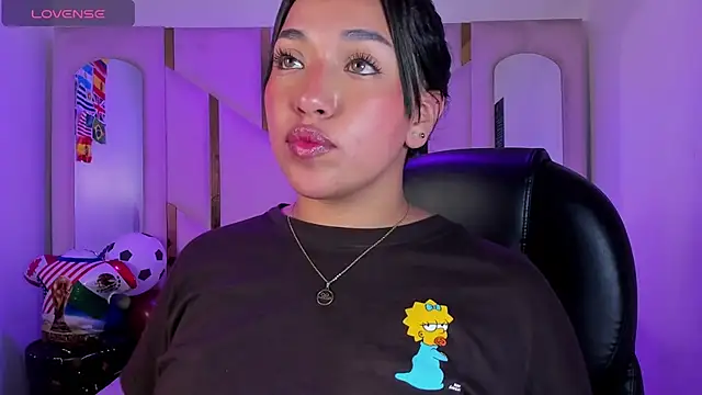 IsabellRodriguez18 live