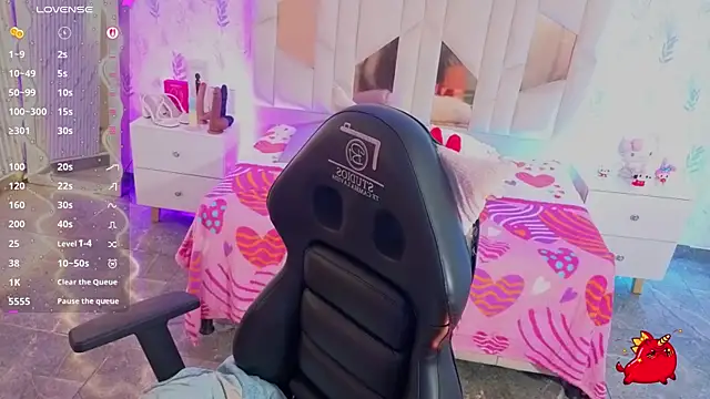 MARIANA_TAY1 live