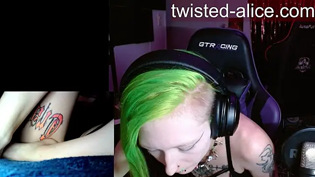 Twisted_Alice live