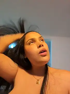 MarenaLovely live