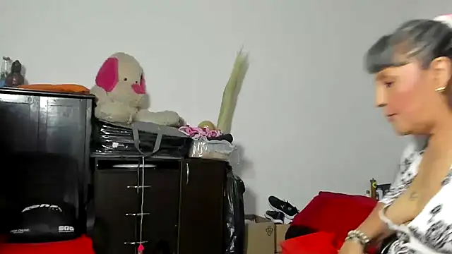 merlyna_goldens live