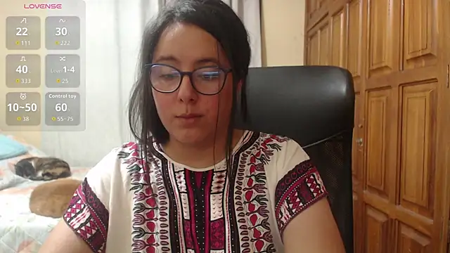 Venus_cat_ live