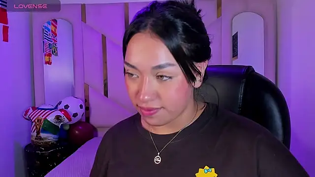 IsabellRodriguez18 live