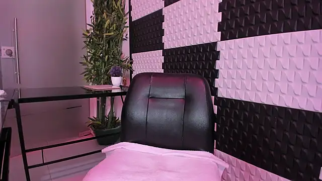 ElaineLaurent live