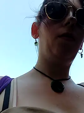LadyFreyna live