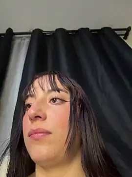 Mia_fiire live