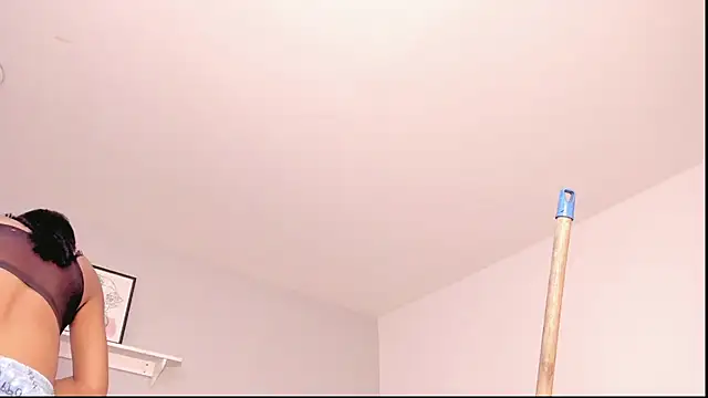 agyness_bell live