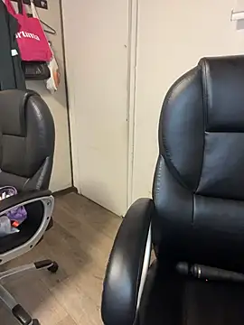 Karen18_boobs live