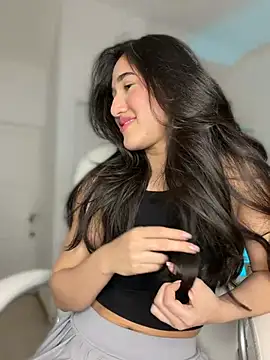 julieta_jhonss live
