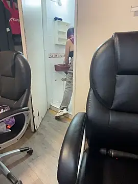 Karen18_boobs live