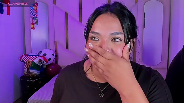 IsabellRodriguez18 live