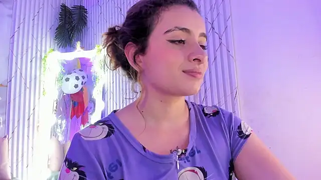 Naomy_tay1 live