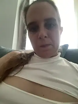 Chantalee live