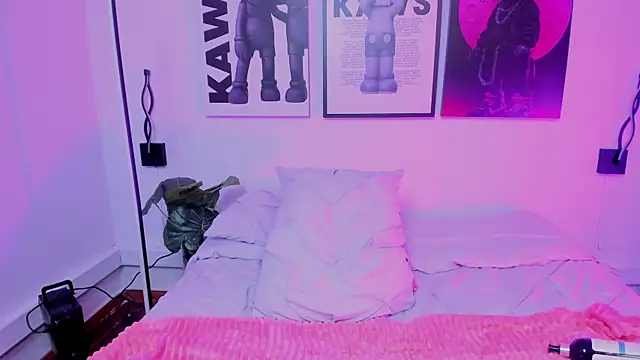 EmmyCastillo live