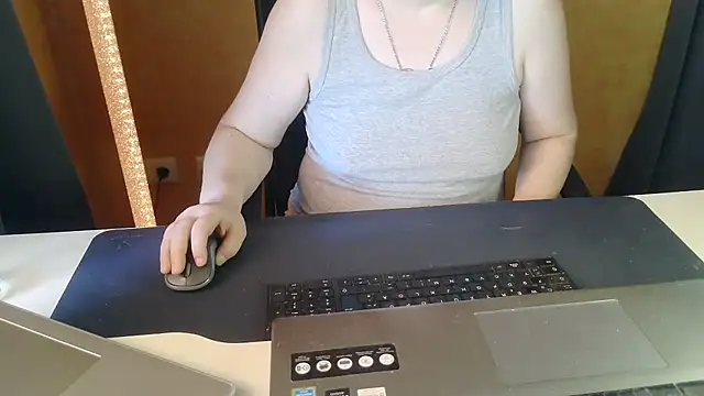 SweetPhoenix76 live