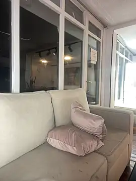 GabyLopez_Pink live