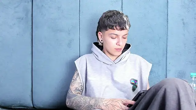 Megan_Thompson_ live