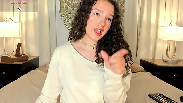 LucyLovelyy live