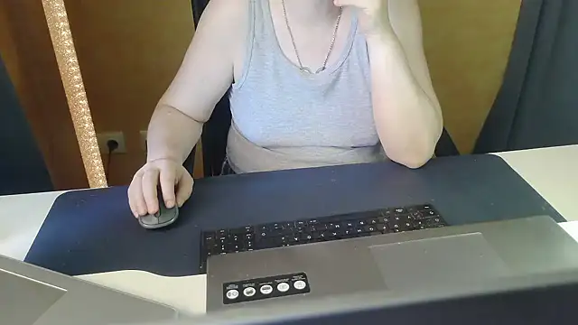 SweetPhoenix76 live