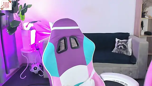 Elira_Vane live