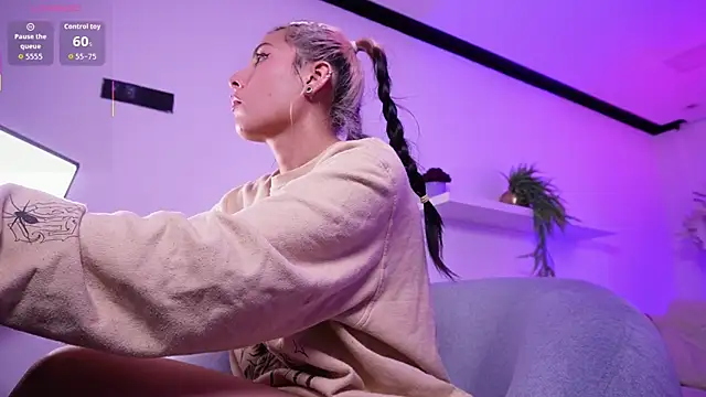 Molly__davis live