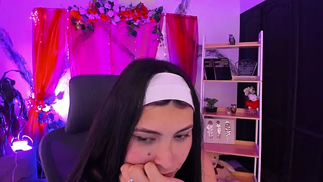 TifanyWhite_ live