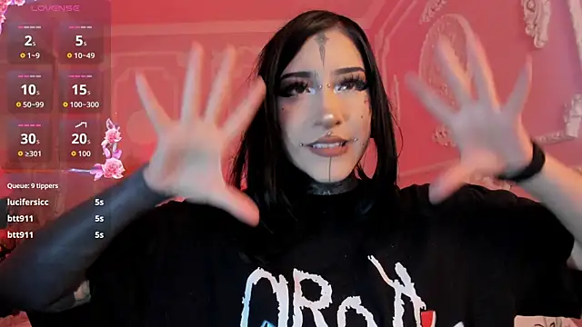 Kat_VonDe live