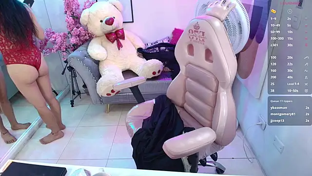 Antonella_rivers live