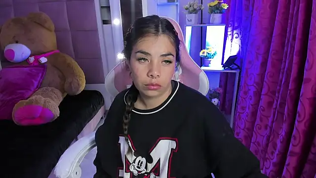 liany_taylor live