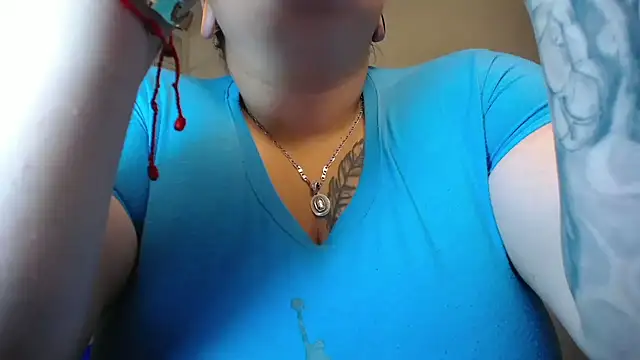 Penelope_Tits live