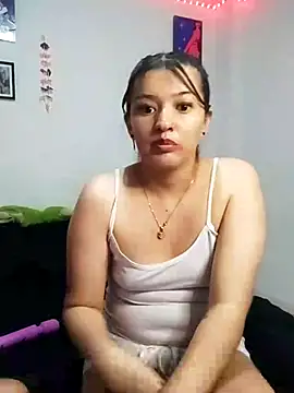 sebas_n_laura live