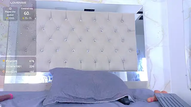 Luna_Tylor live