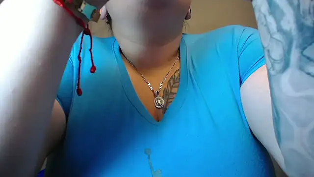 Penelope_Tits live