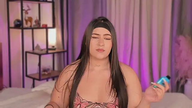 lynda_west live