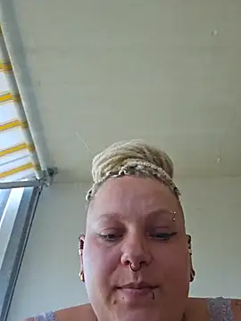 Lady_Peggi live