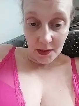 Milfi76 live
