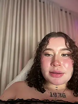 Doll_Ivy live