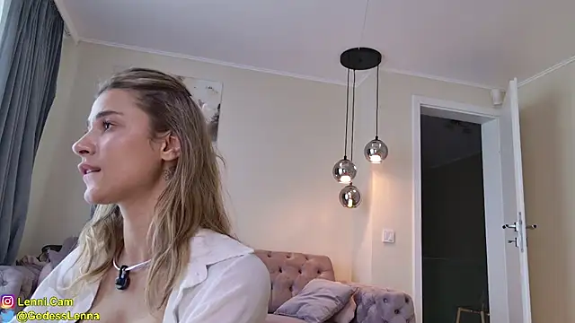 Lenna_Godess live