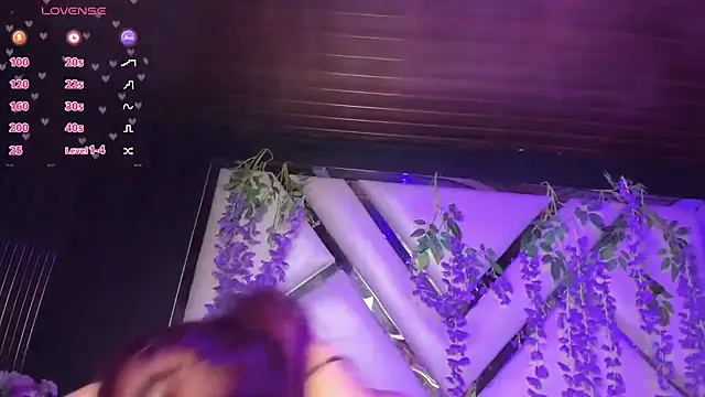 Freyaa_Millerr live