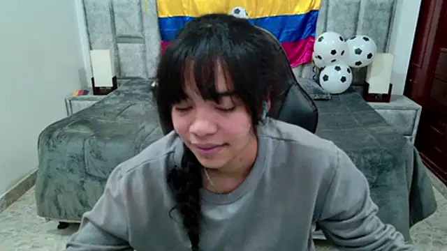 laureentt_ live