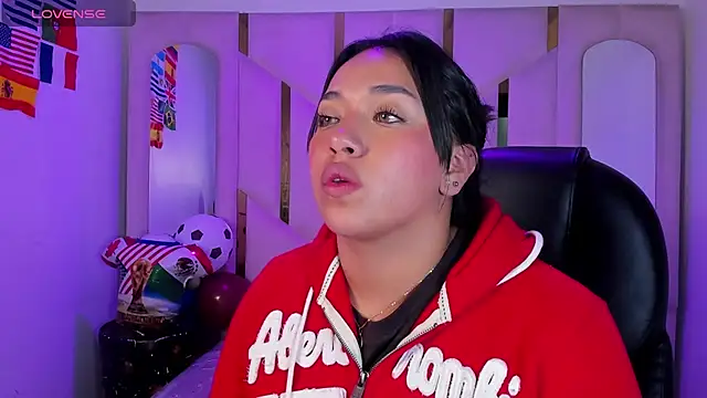 IsabellRodriguez18 live